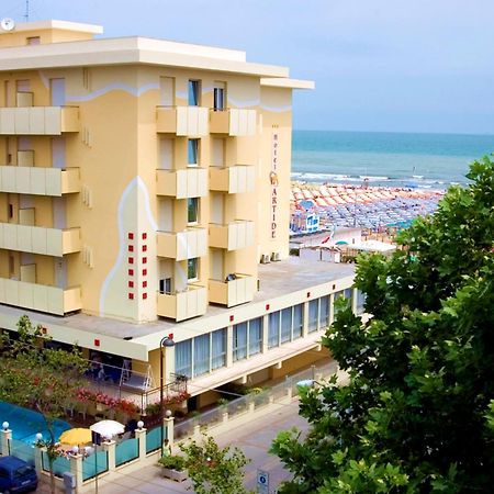 Hotel Artide Ρίμινι Εξωτερικό φωτογραφία
