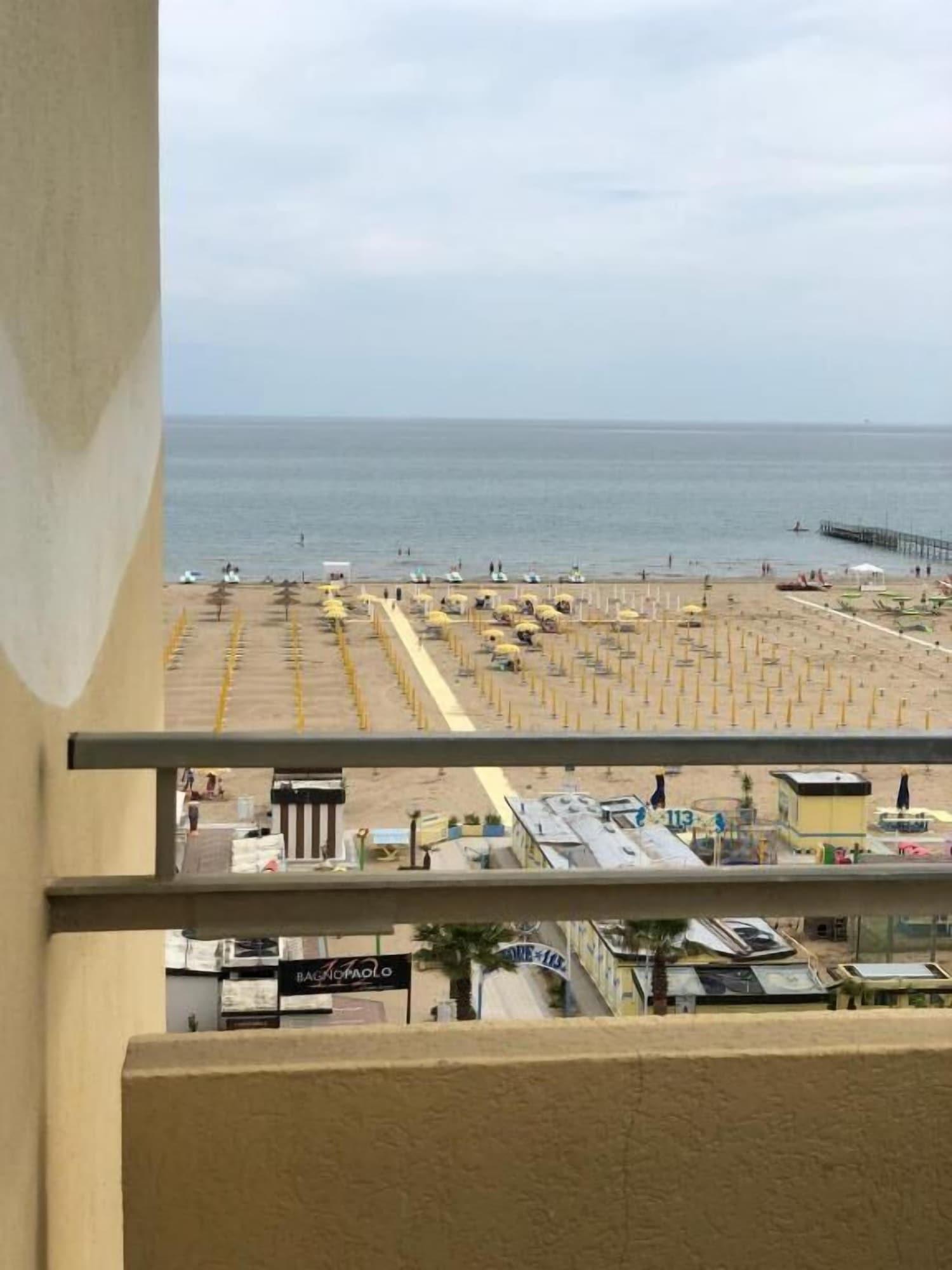 Hotel Artide Ρίμινι Εξωτερικό φωτογραφία