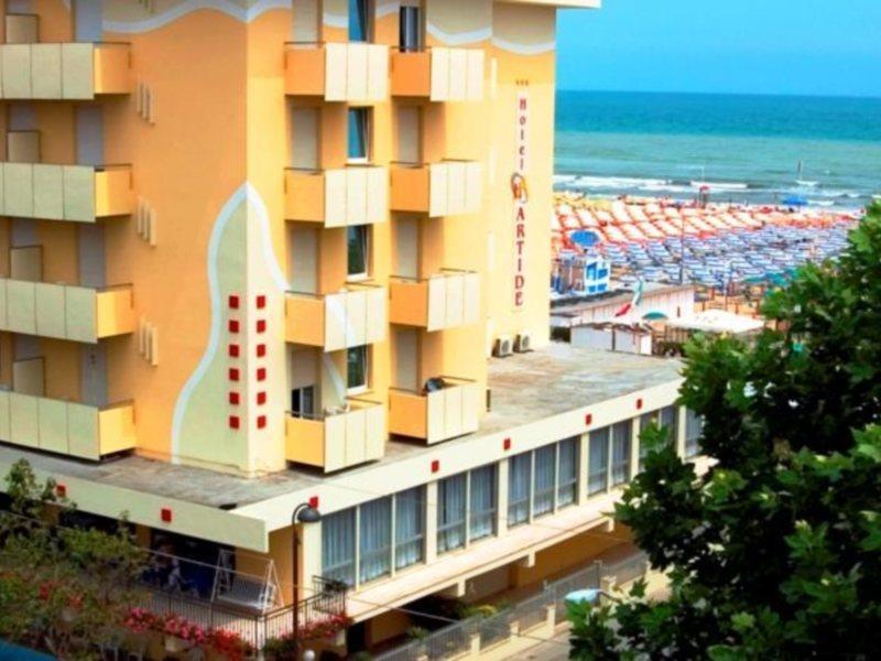 Hotel Artide Ρίμινι Εξωτερικό φωτογραφία